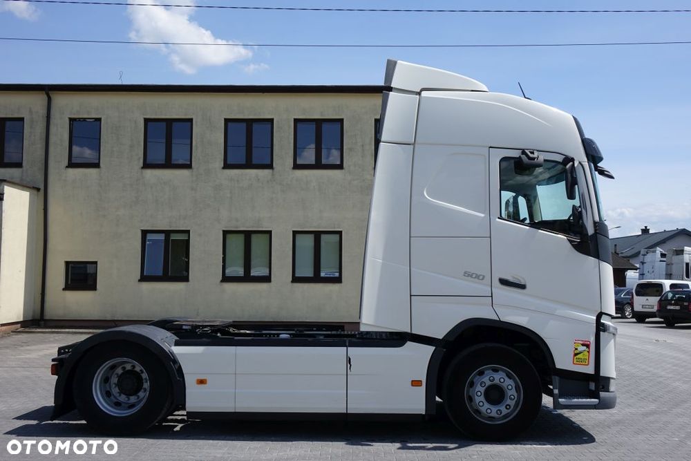 Volvo FH 500 GLOBETROTTER / EURO 6 / STANDARD / AUTOMAT / KLIMATYZACJA POSTOJOWA / LODÓWKA - 4