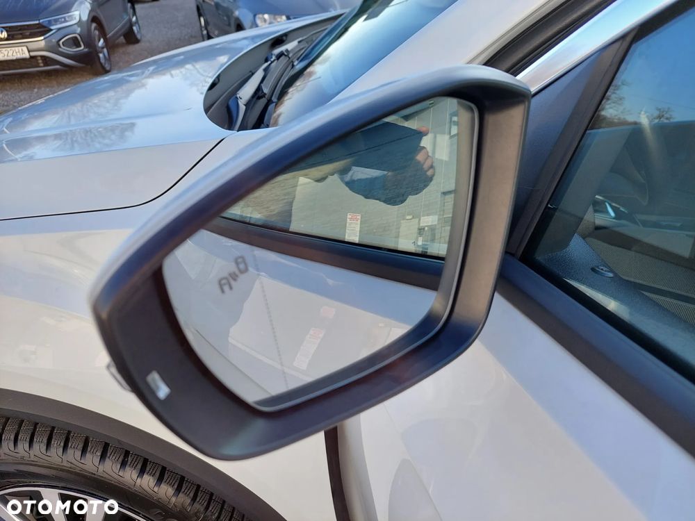 Volkswagen T-Roc 1.5 TSI GPF ACT Premium DSG - 33