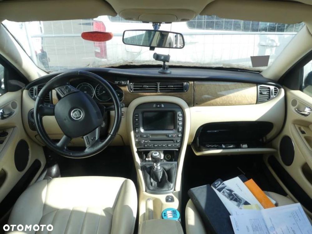 Jaguar X-Type 2.0 Sport - 8