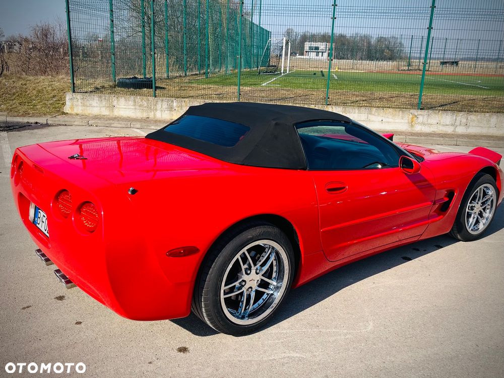 Chevrolet Corvette - 2