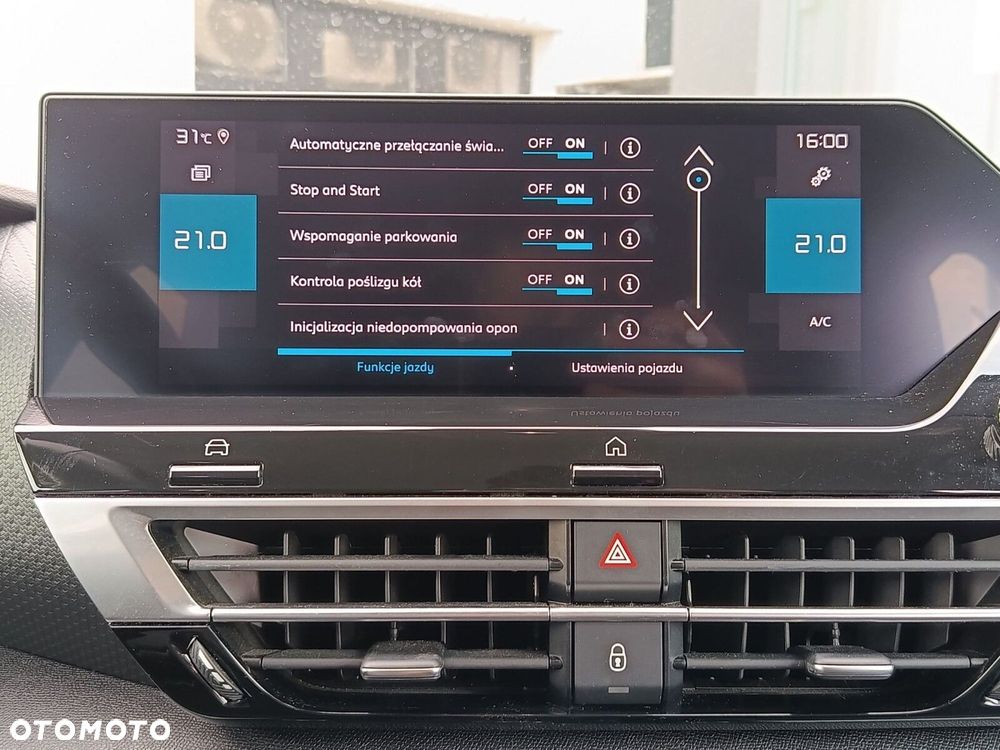 Citroën C4 1.2 PureTech Shine S&S - 27