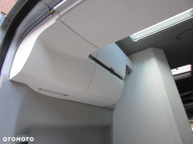 VW CRAFTER CALIFORNIA WNĘTRZE 2021 | NOWE 39km | RHD FABRYCZNE - 3