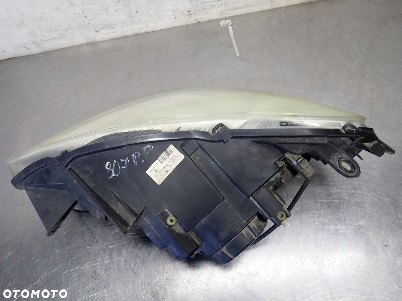 LAMPA PRAWA PRZEDNIA SOCZEWKA PEUGEOT 807 2.2 89006374 1494307080 - 4