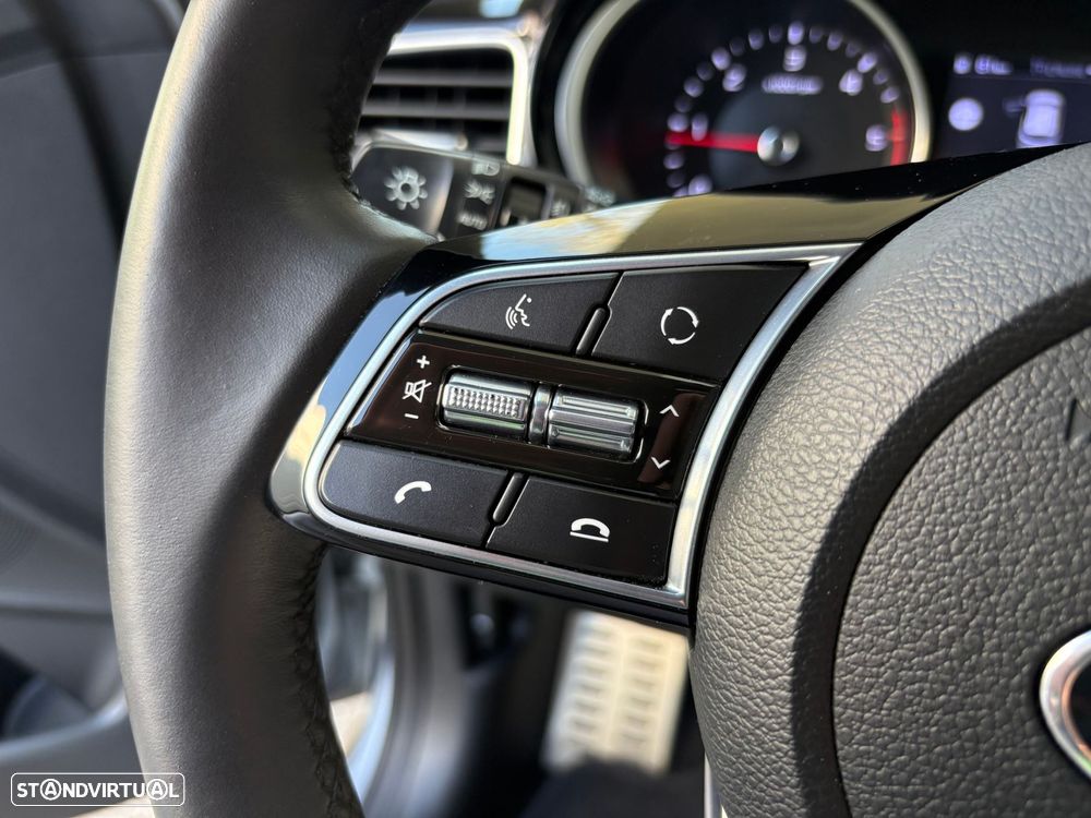 Kia Ceed SW 1.6 CRDi TX+SRF - 15