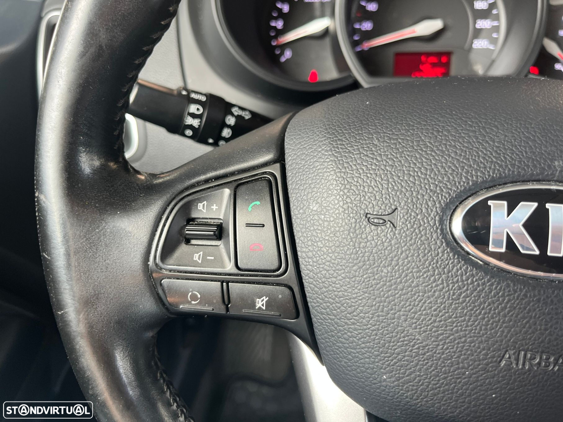 Kia Rio 1.1 CRDi - 17