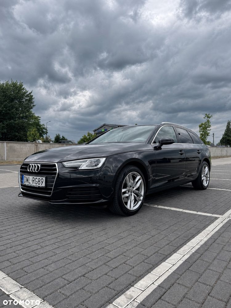 Audi A4 Avant - 1