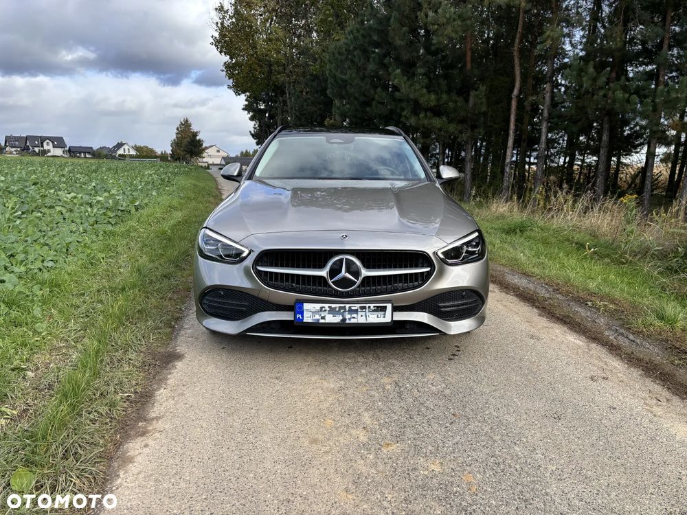 Mercedes-Benz Klasa C 220 d 4Matic T 9G-TRONIC Avantgarde - 2