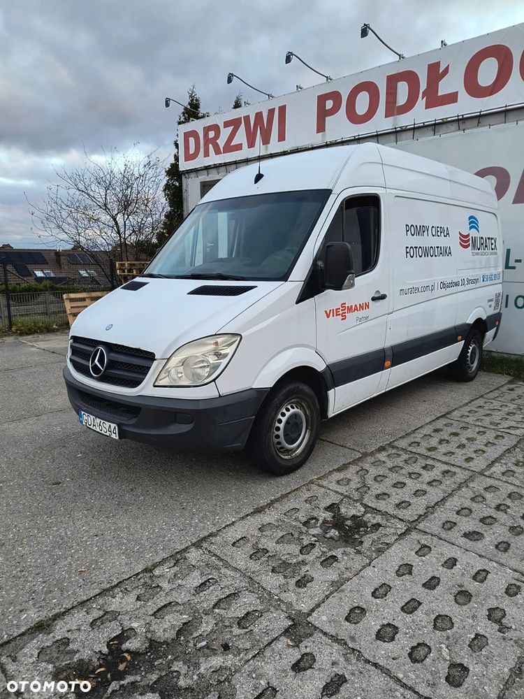 Mercedes-Benz Sprinter - 1