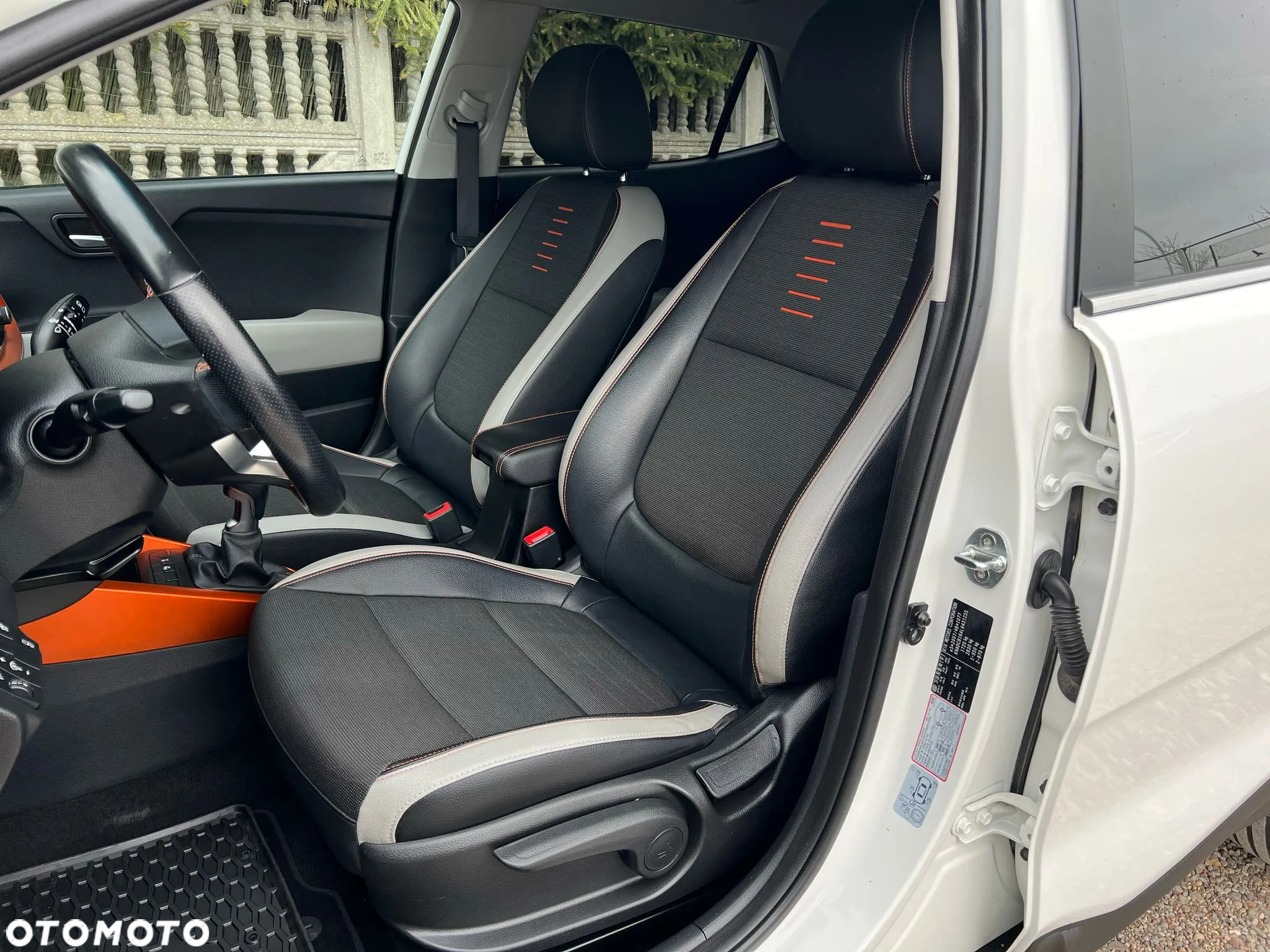 Kia Stonic 1.6 CRDi SCR L - 25