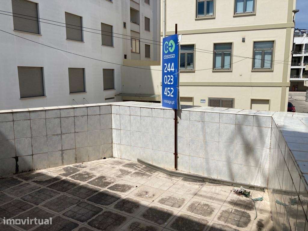 Apartamento T2 / 2 WC / Possibilidade de Duplex / Buarcos - Grande imagem: 4/7
