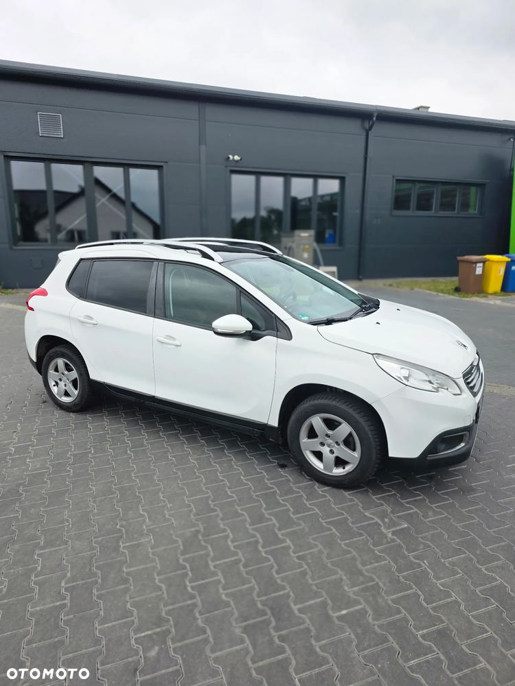 Peugeot 2008 1.2 Pure Tech Style - 19