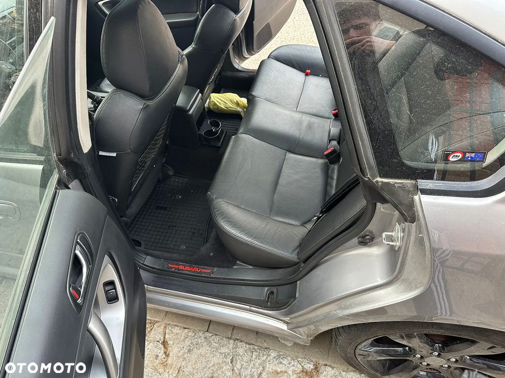 Subaru Legacy 2.0D RC NAV - 26