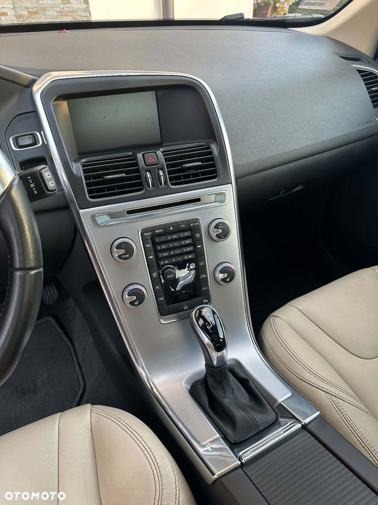 Volvo XC 60 D4 Drive-E Summum - 11