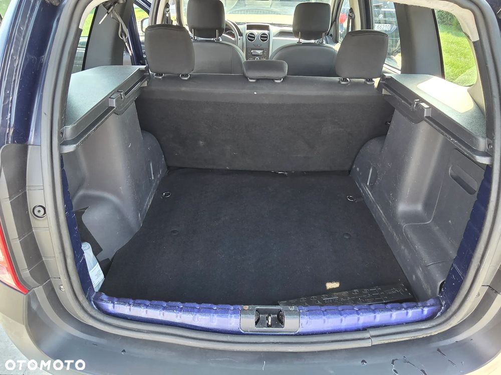 Dacia Duster 1.6 16V 105 4x2 Essentiel - 16