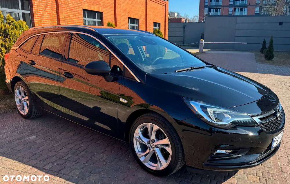 Opel Astra 1.6 CDTI Cosmo - 36