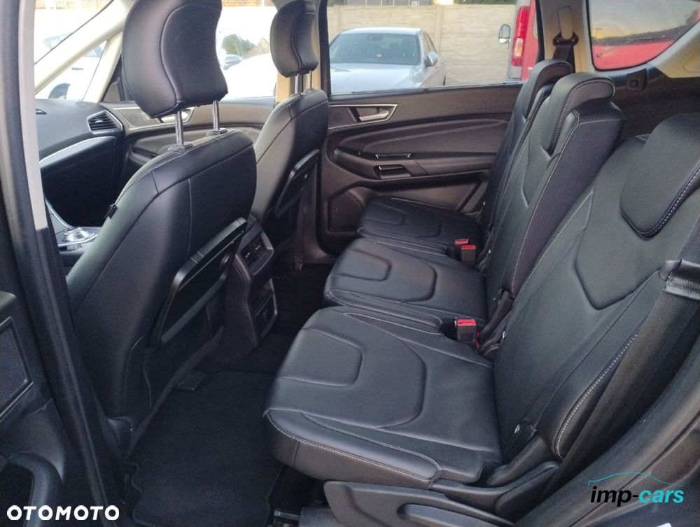 Ford S-Max - 17
