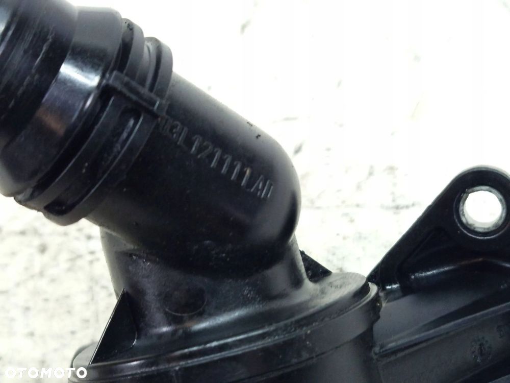OBUDOWA KRÓCIEC TERMOSTATU AUDI A4 B8 A6 C6 2.0 TDI 03L121111AD - 3