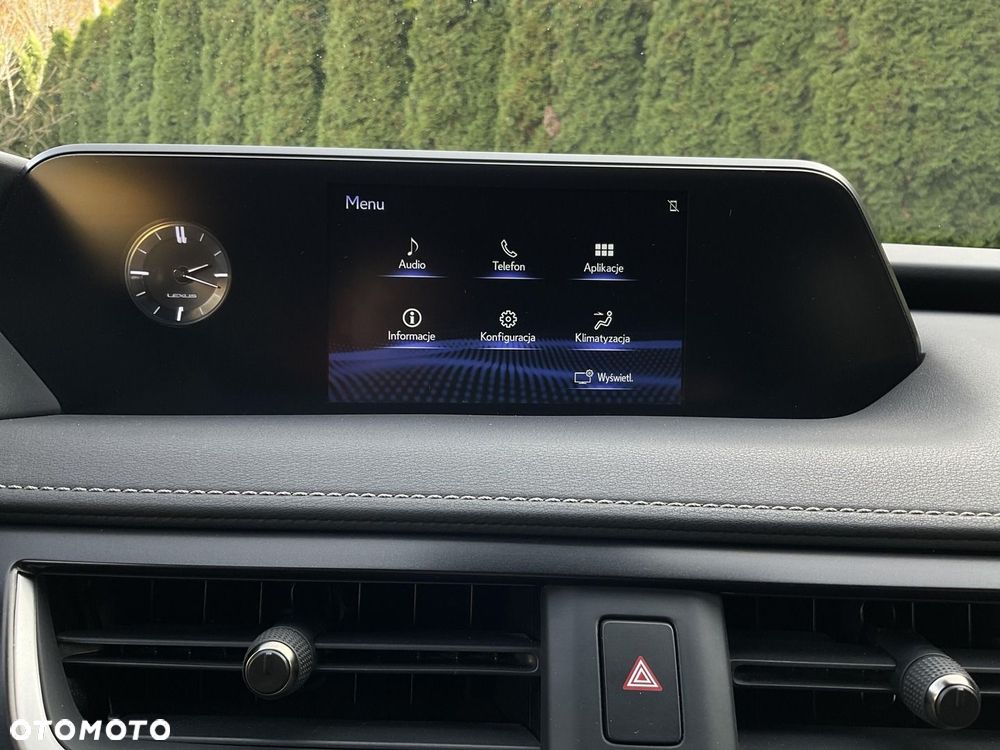 Lexus UX 250h GPF Business Edition 2WD - 23