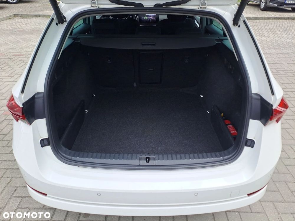 Skoda Octavia 2.0 TDI Style DSG - 13