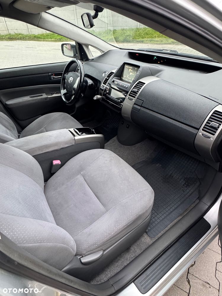 Toyota Prius - 9