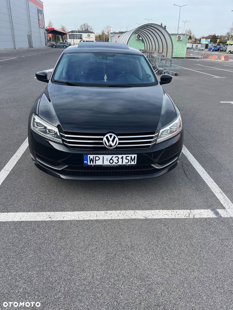 Volkswagen Passat - 2