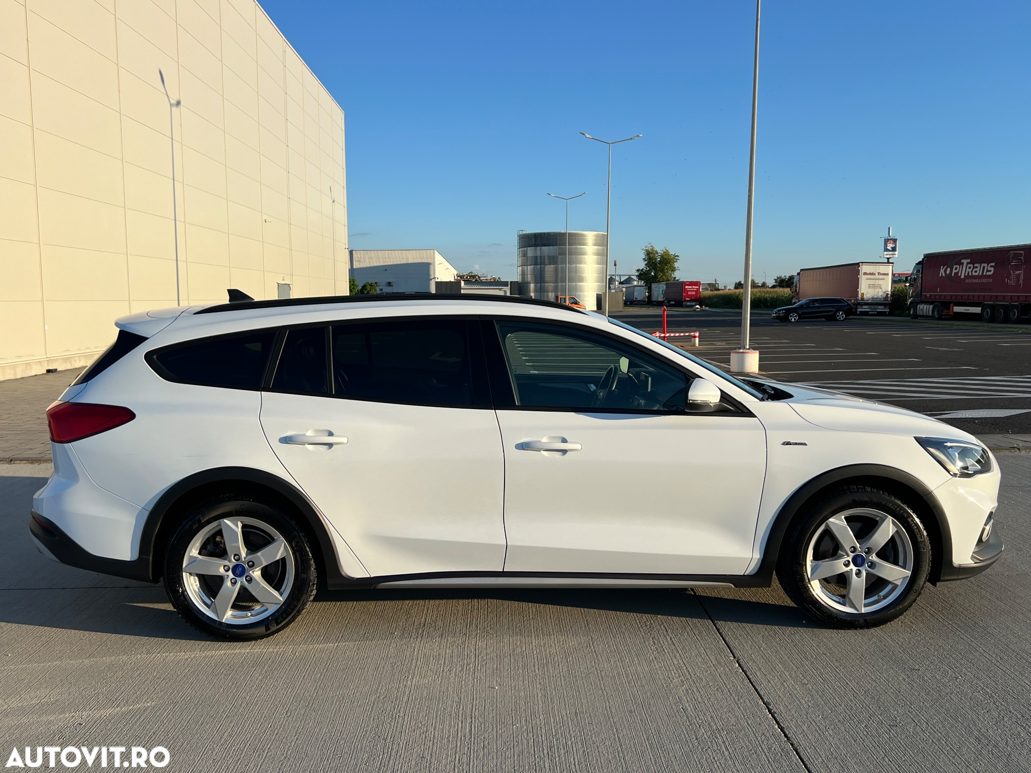 Ford Focus Turnier 1.5 EcoBlue Start-Stopp-System Aut. ACTIVE DESIGN - 24