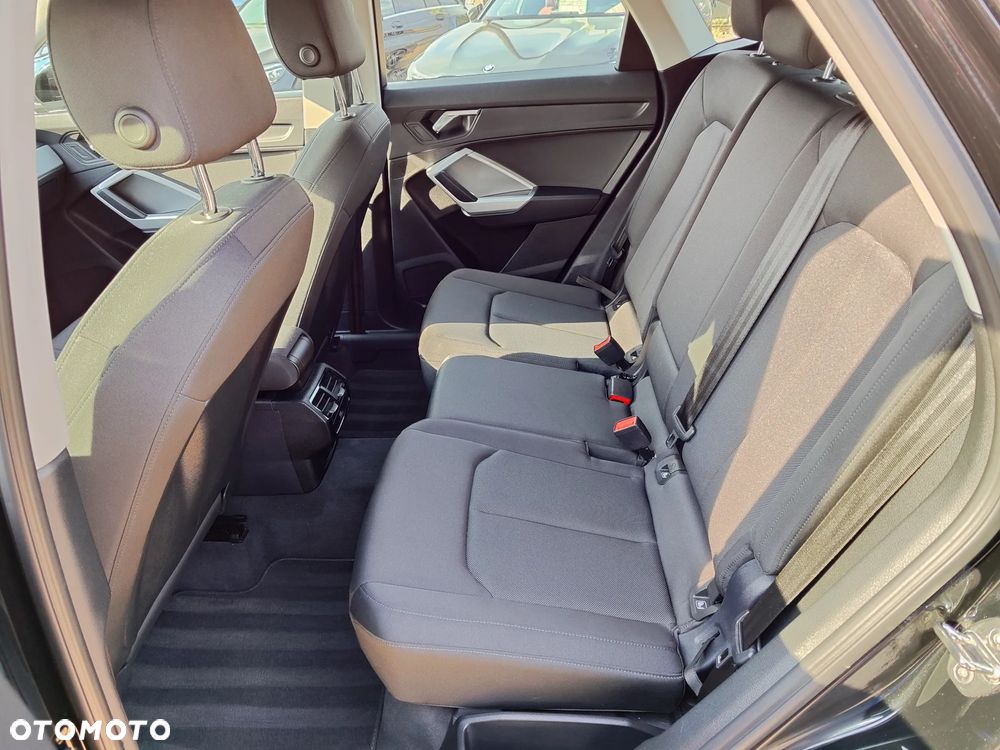 Audi Q3 35 TFSI Advanced S tronic - 16