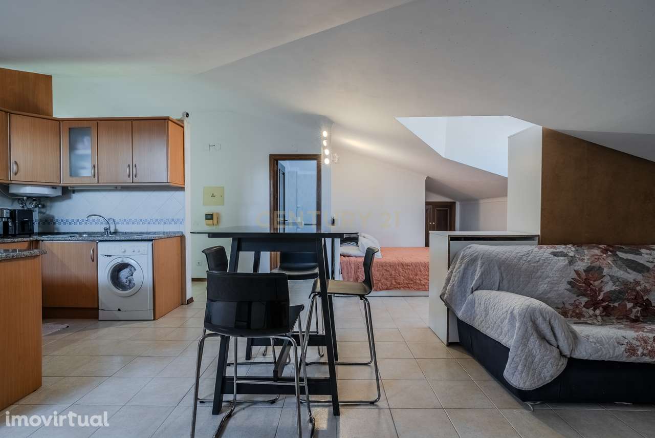 T0 espaçoso no centro histórico da Ericeira - Grande imagem: 4/16