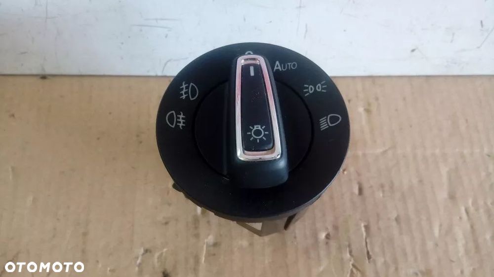 WŁĄCZNIK ŚWIATEŁ SEAT LEON III 5G0941431AF - 2