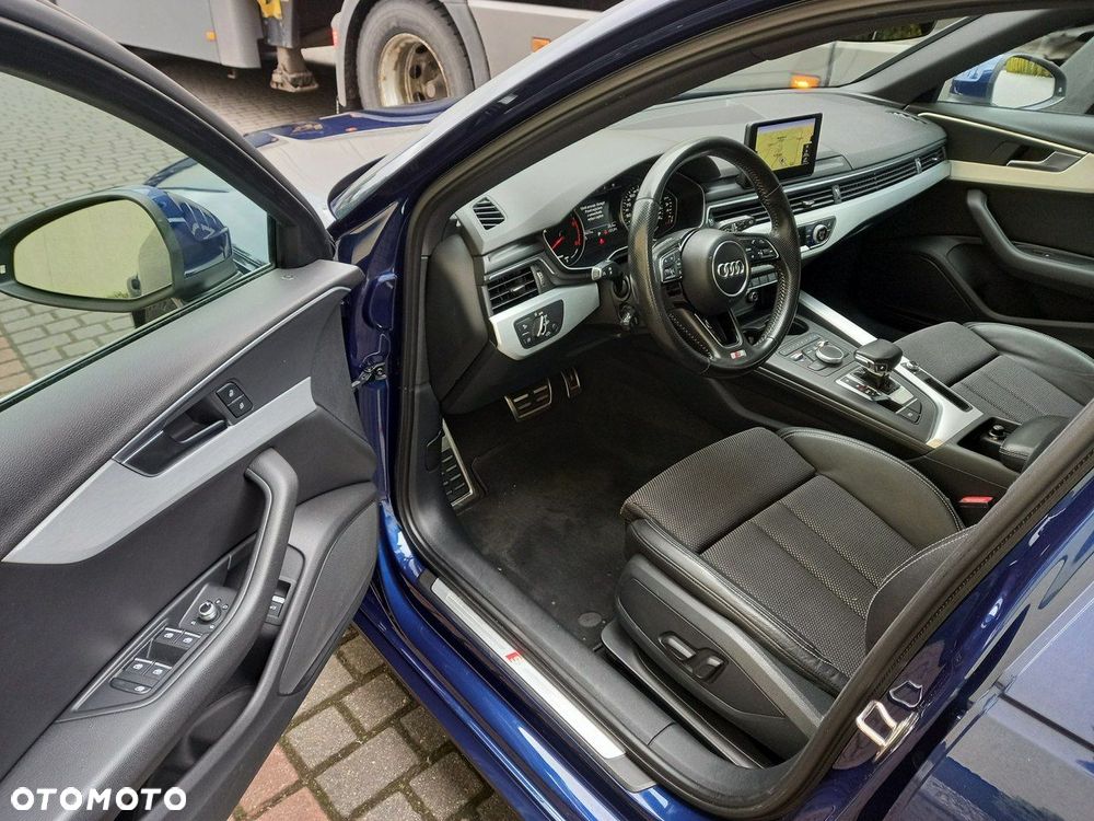 Audi A4 Avant - 32