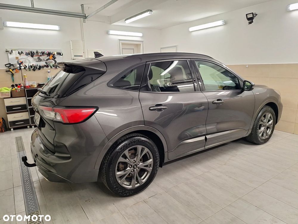 Ford Kuga - 13