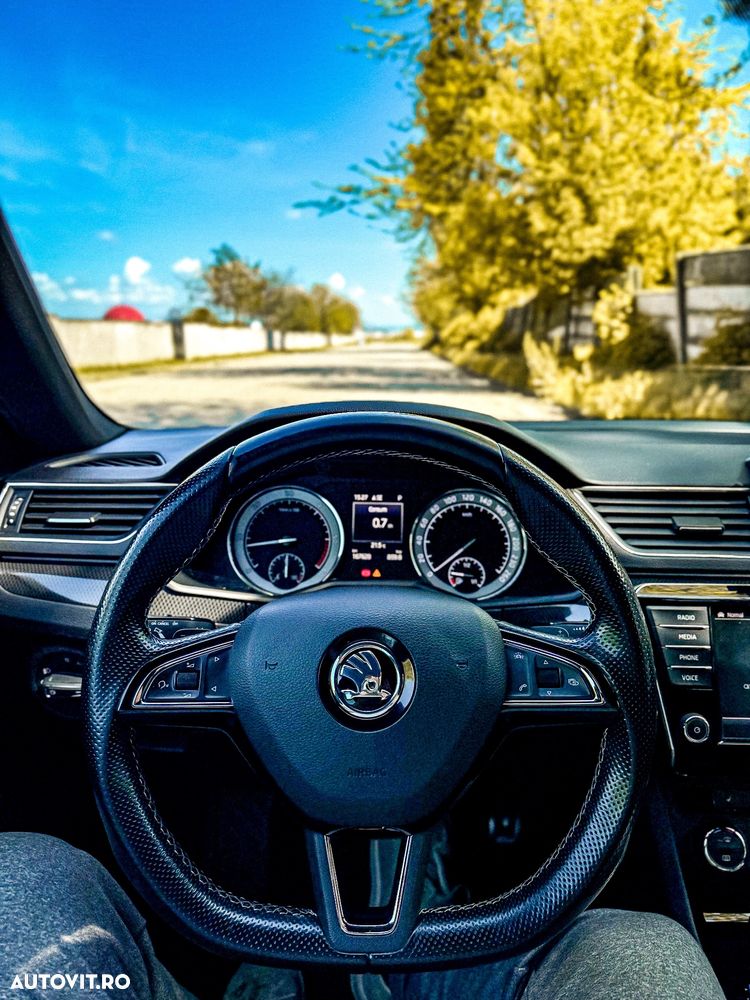 Skoda Superb 2.0 TDI 4X4 DSG Sportline - 10