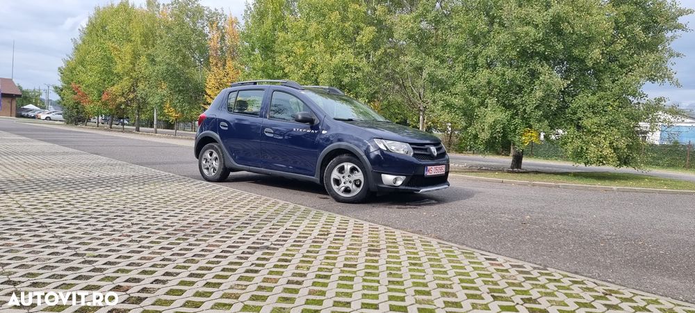 Dacia Sandero 1.2 16V 75 Laureate - 8