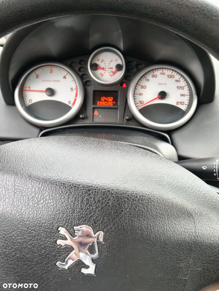 Peugeot 207 1.6 HDi - 2
