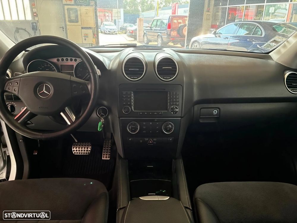 Mercedes-Benz ML 350 Standard - 12