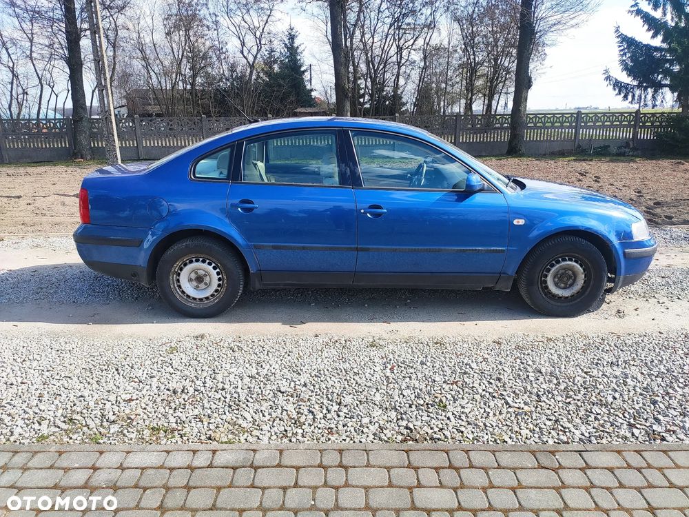 Volkswagen Passat 1.8T - 1