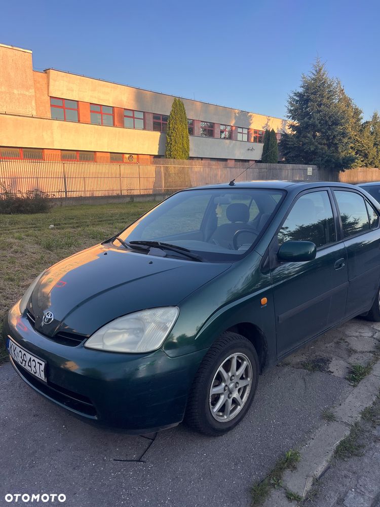 Toyota Prius - 2