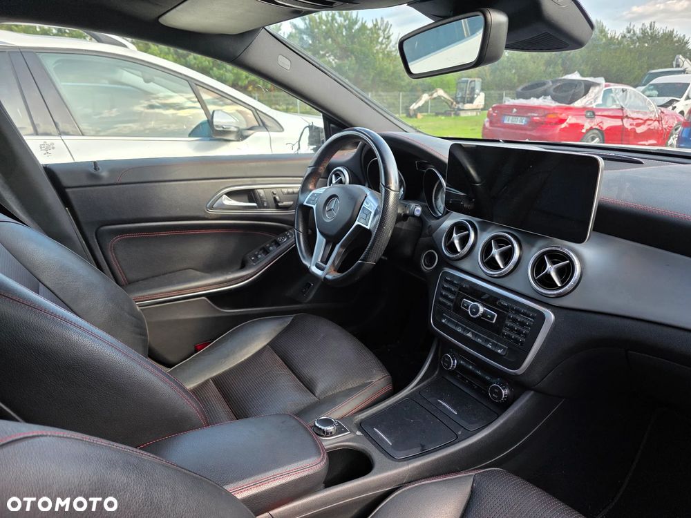 Mercedes-Benz CLA 250 7G-DCT AMG Line - 21