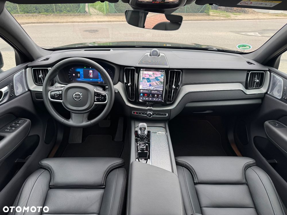 Volvo XC 60 T8 AWD Ultra Black Edition - 20