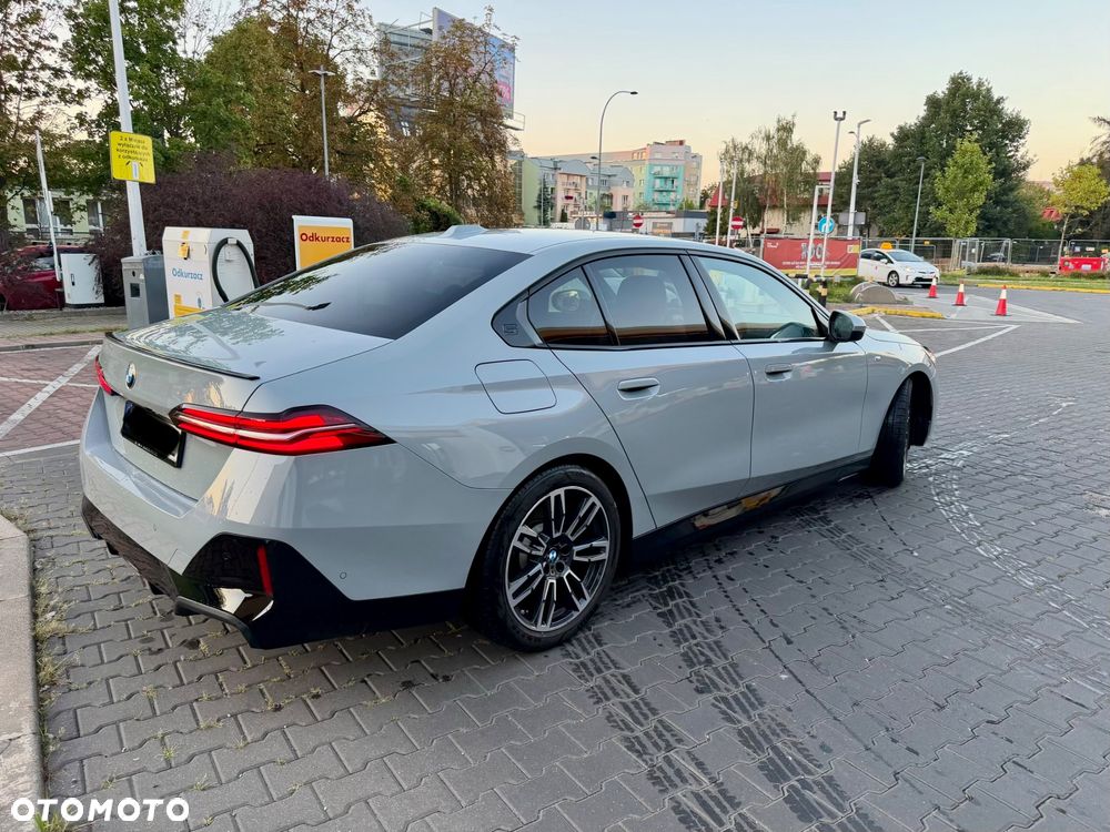 BMW Seria 5 520i mHEV M Sport sport - 7