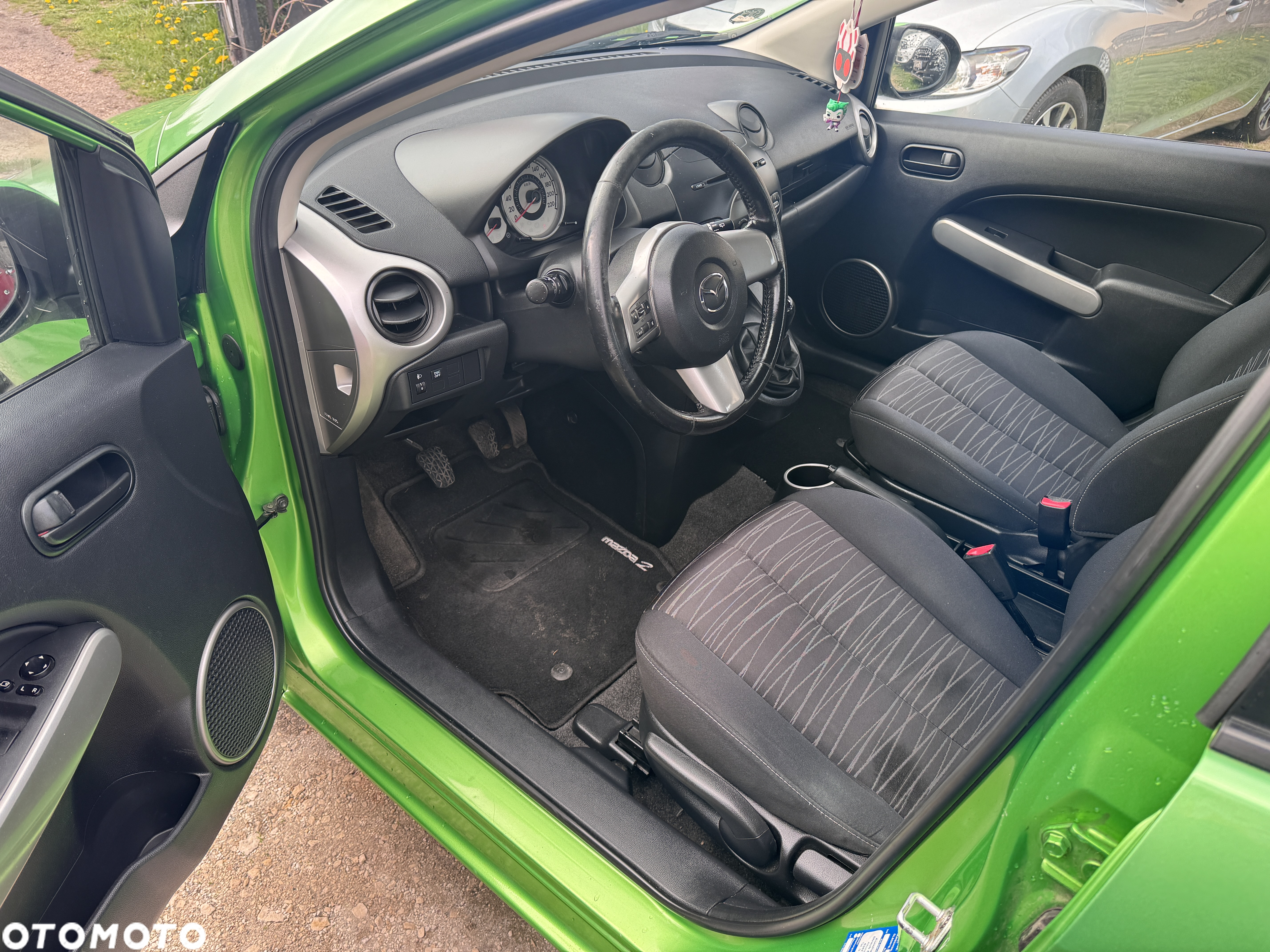 Mazda 2 1.3 Exclusive - 8