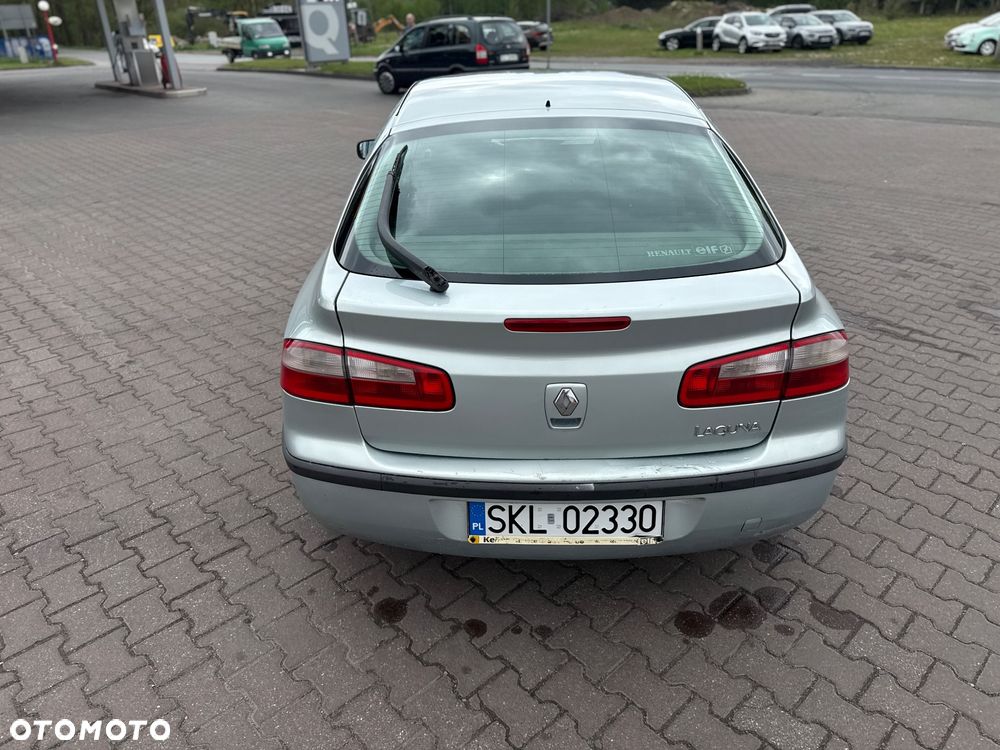 Renault Laguna 1.8 RXE Millenium - 9
