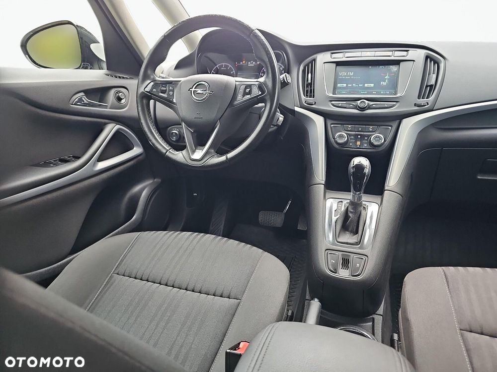 Opel Zafira - 23