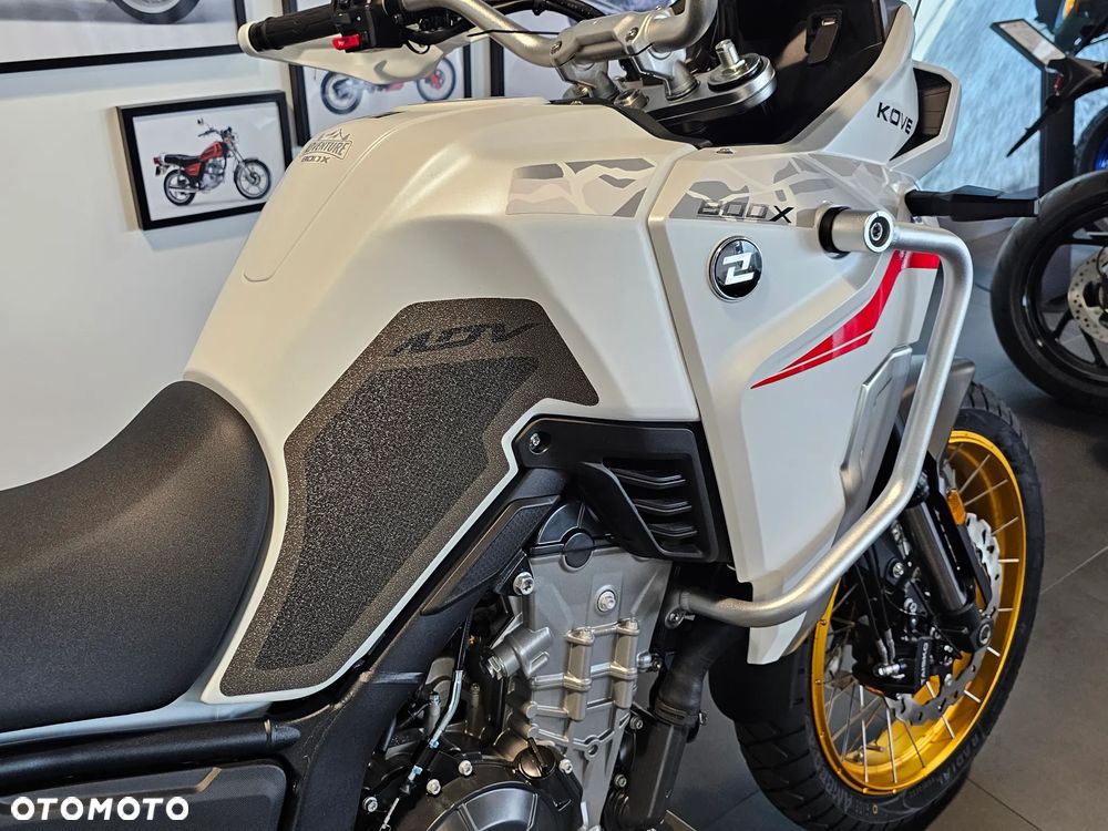 KOVE 800X Touring - 9