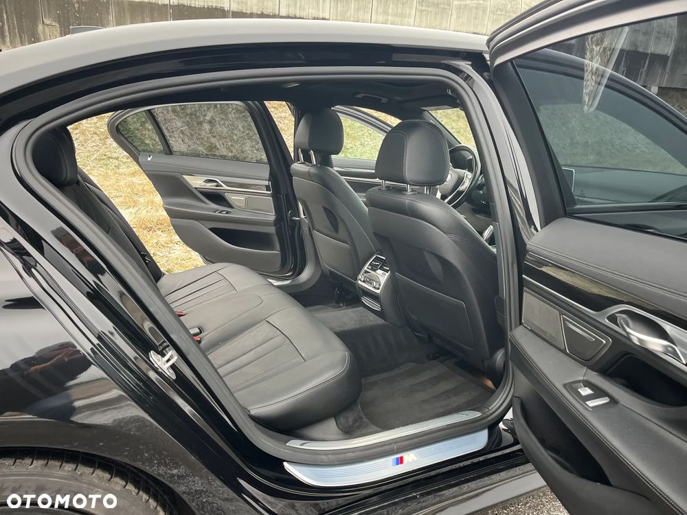 BMW Seria 7 - 20