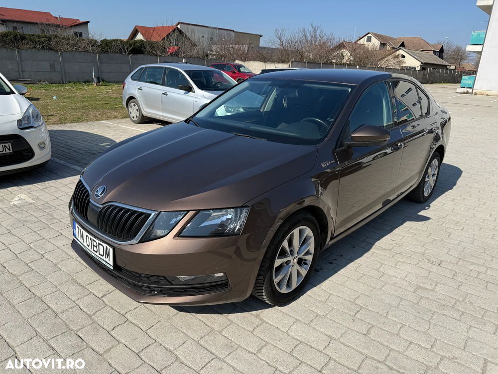 Skoda Octavia 1.6 TDI DSG Ambition - 2