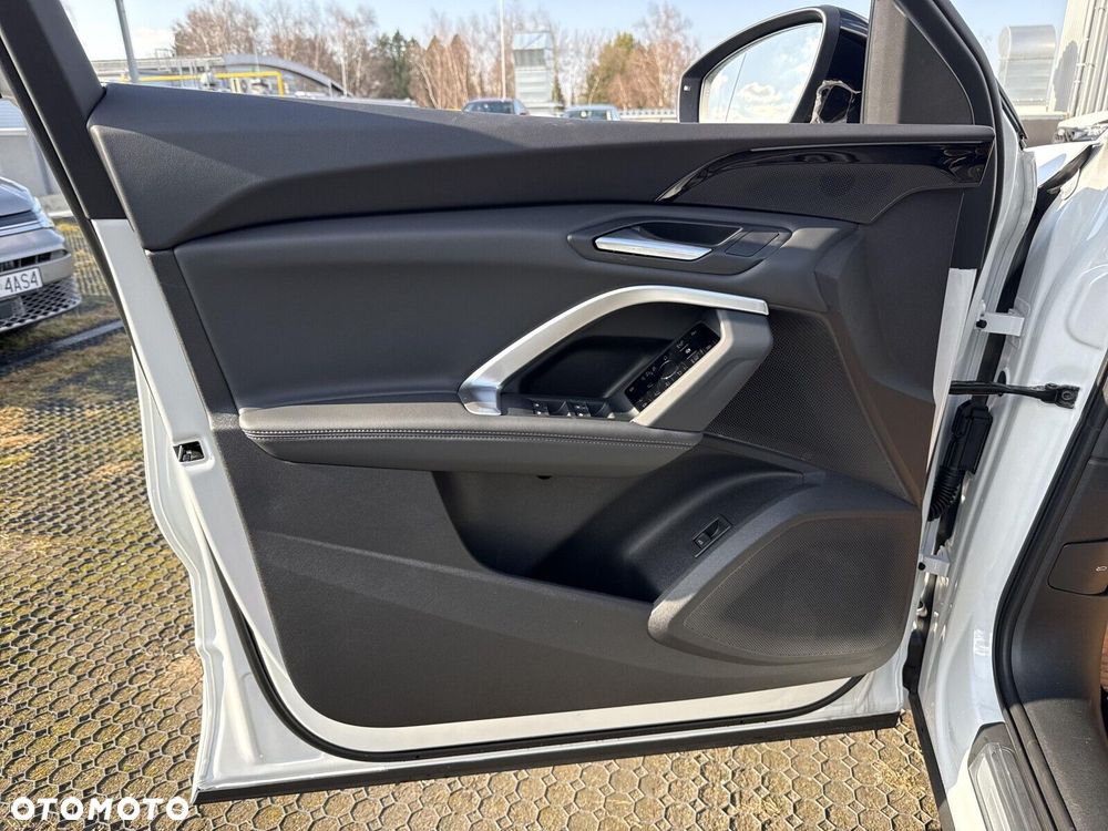 Audi Q5 Sportback - 16