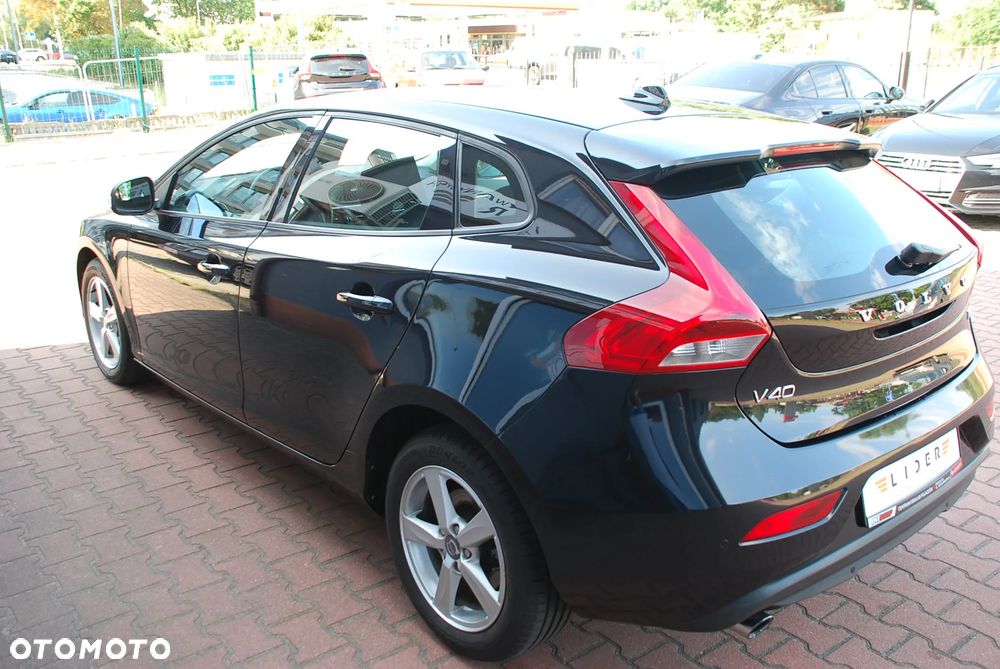 Volvo V40 T2 - 13