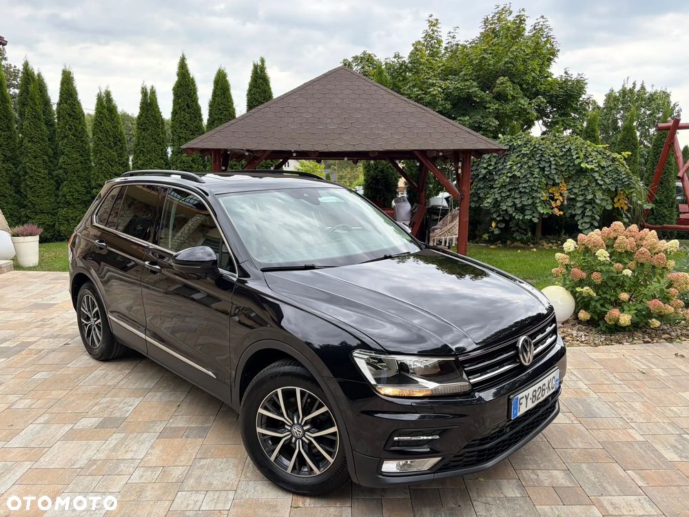 Volkswagen Tiguan - 1