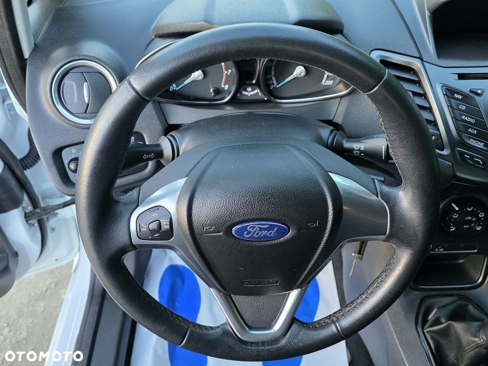 Ford Fiesta - 20